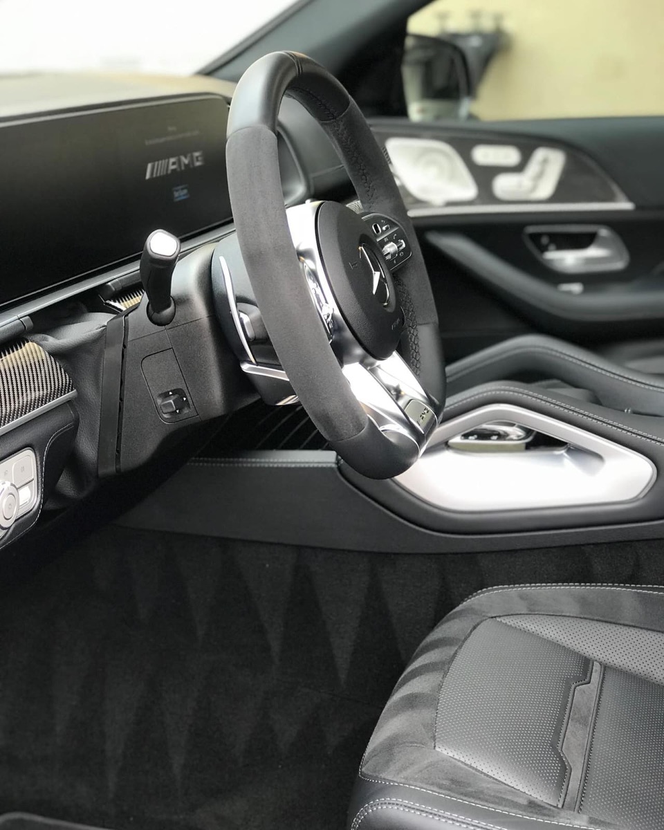 Mercedes-AMG interior reset